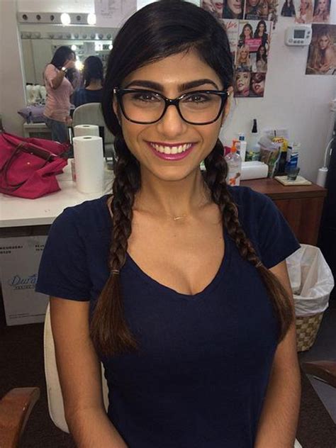 miakalifa porn hub|Mia Khalifa explains how porn industry ‘exploited’ her and why。